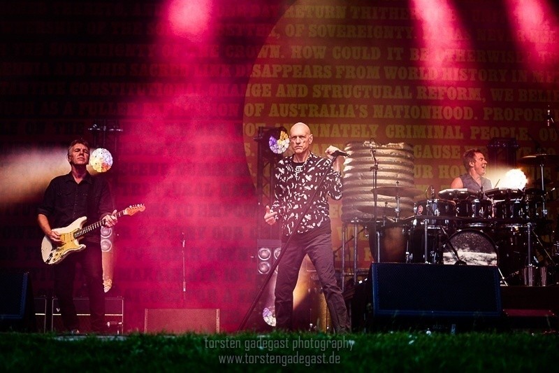 Midnight Oil im Stadtpark Hamburg (Foto torsten gadegast photography)